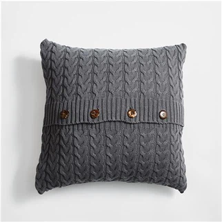 Sarung Bantal Kancing